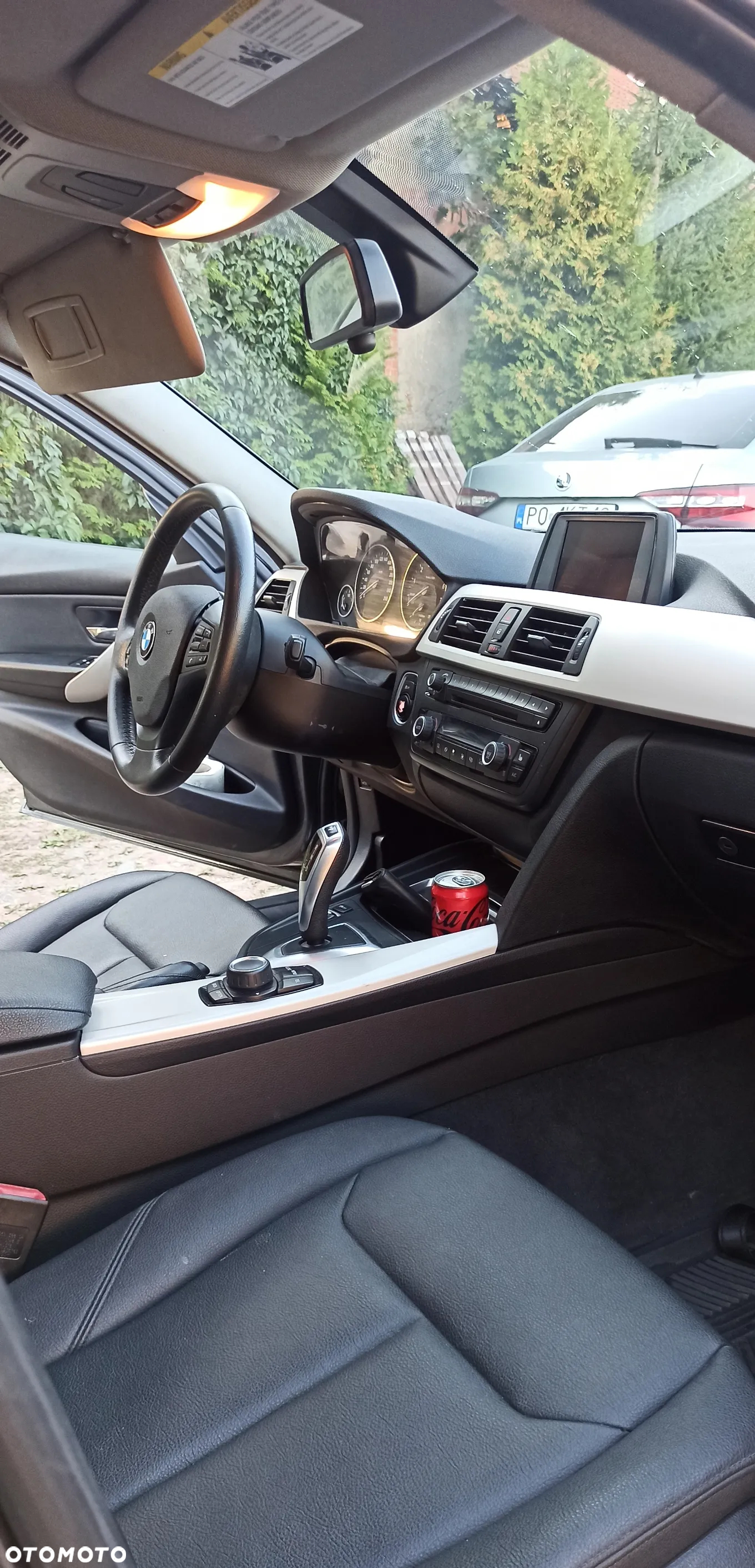 BMW Seria 3 320i xDrive - 11