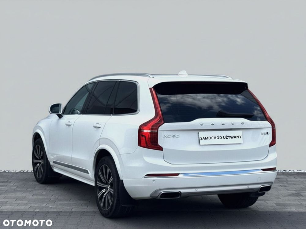Volvo XC 90 - 9