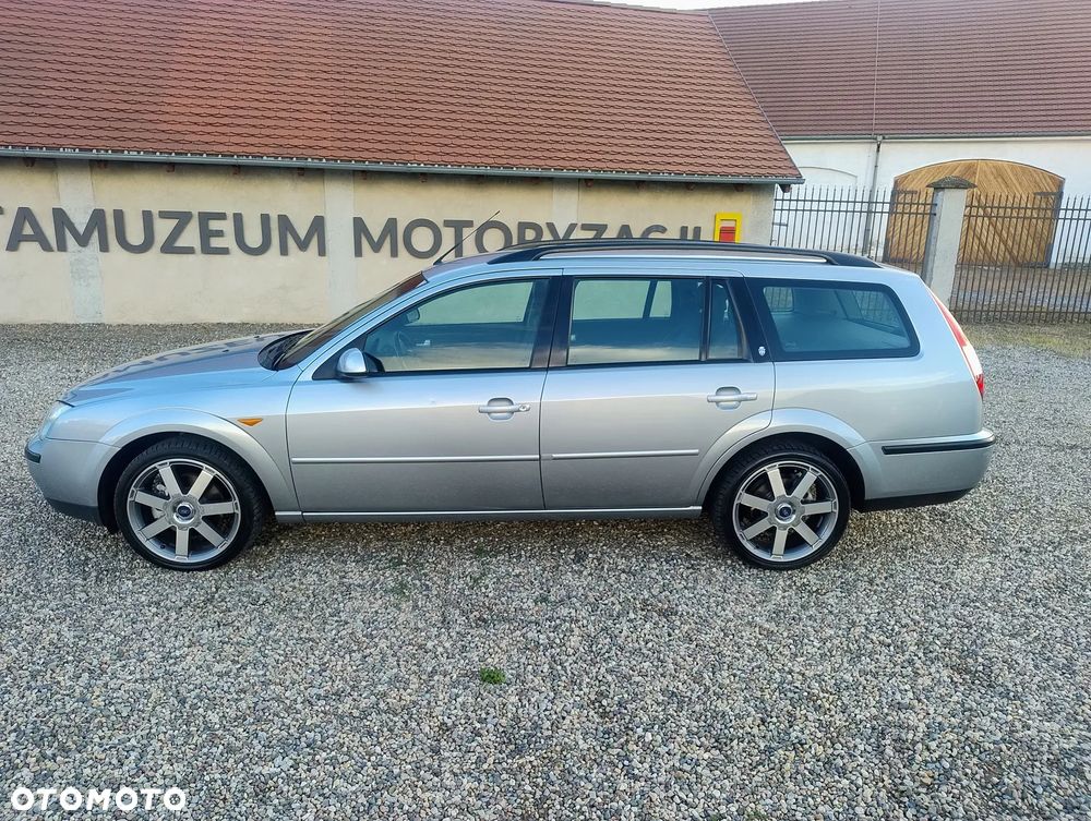 Ford Mondeo 2.0 Ghia - 2