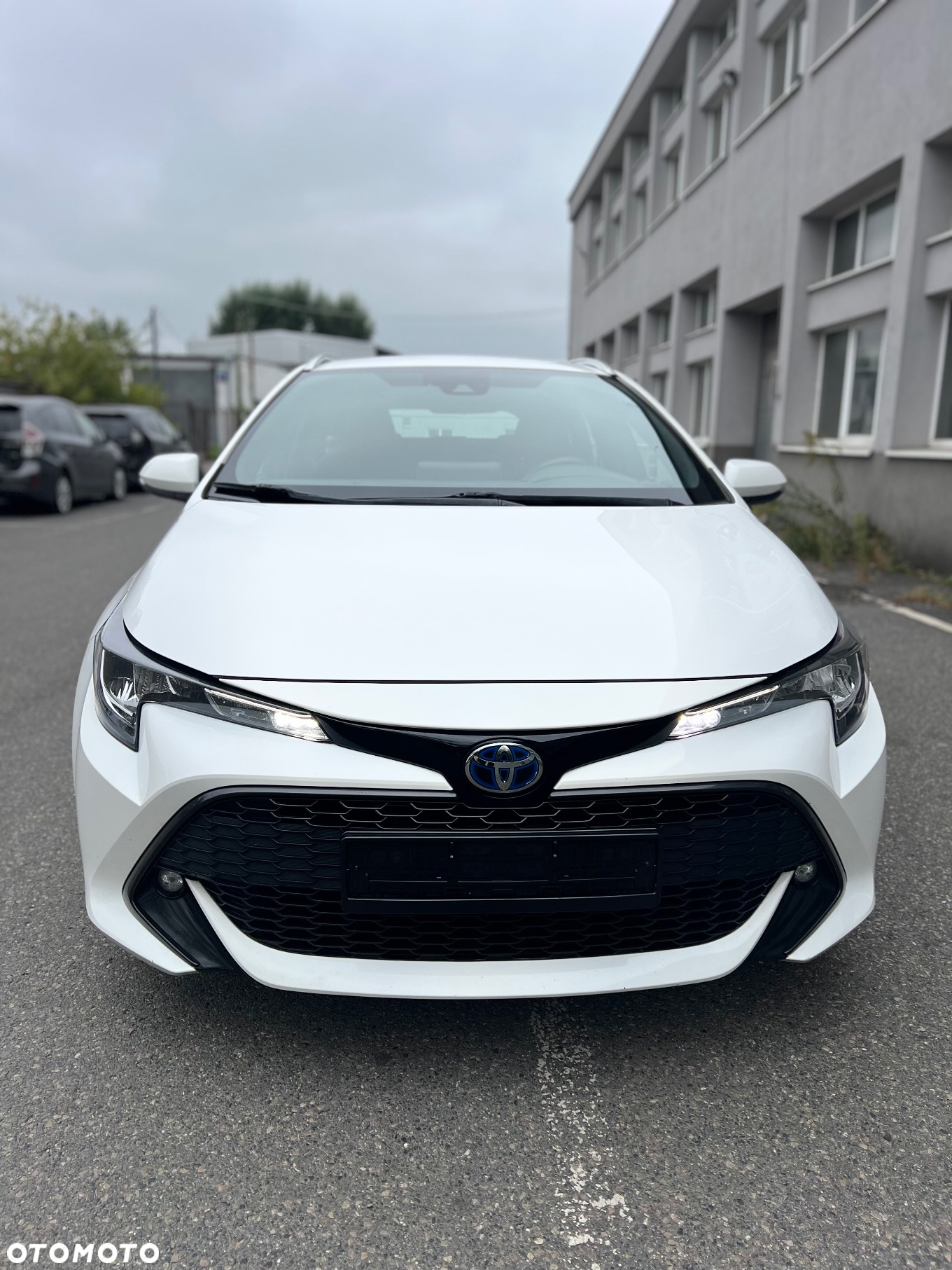 Toyota Corolla 1.8 Hybrid - 3