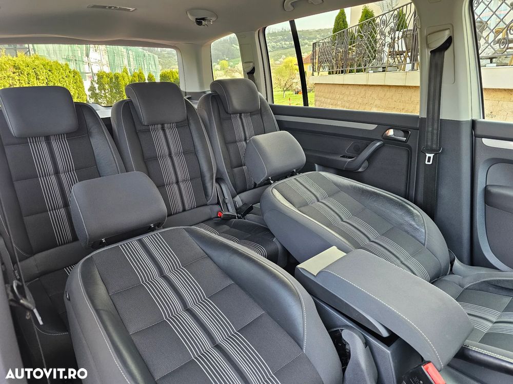 Volkswagen Touran 1.4 TSI DSG MATCH - 16