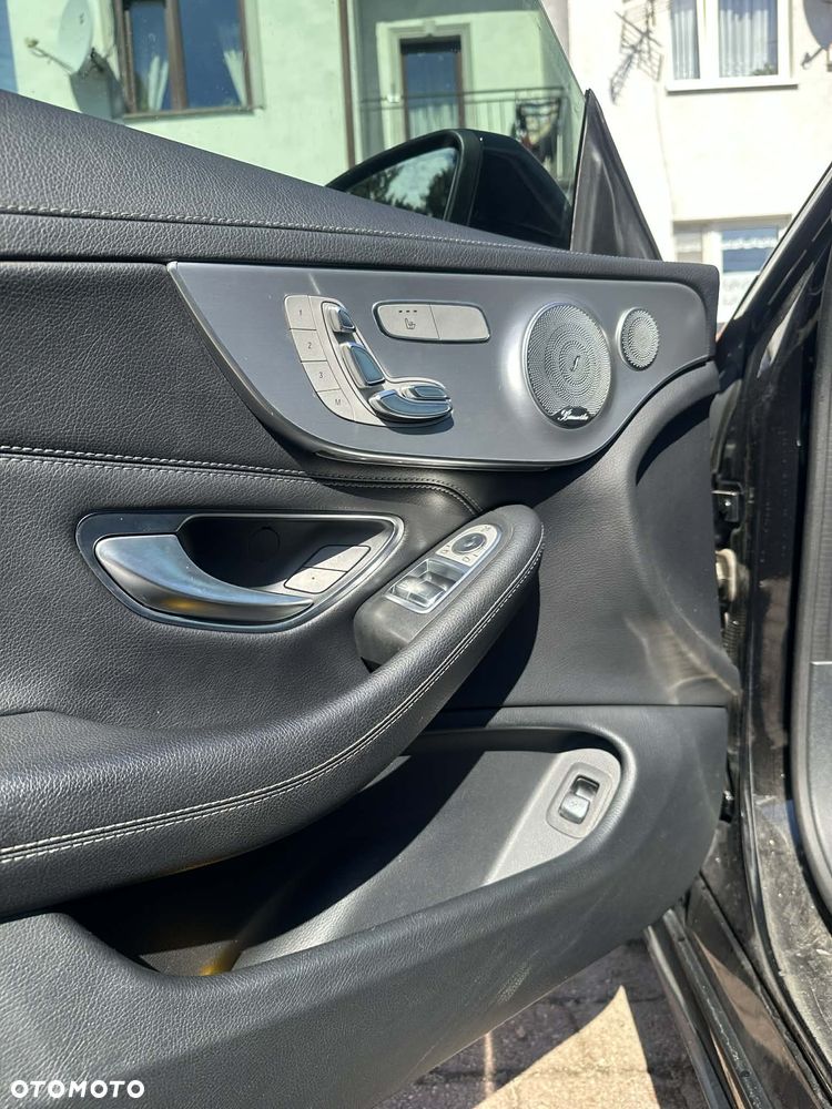 Mercedes-Benz Klasa C 300 7G-TRONIC - 15