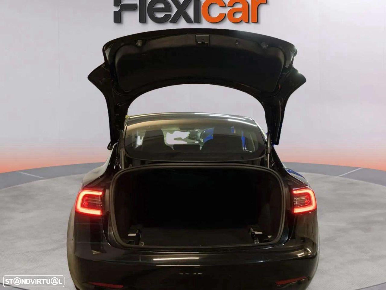 Tesla Model 3 - 14