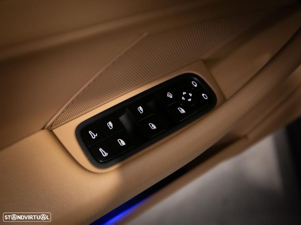 Porsche Panamera Sport Turismo - 41