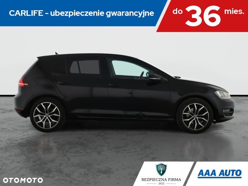 Volkswagen Golf - 8