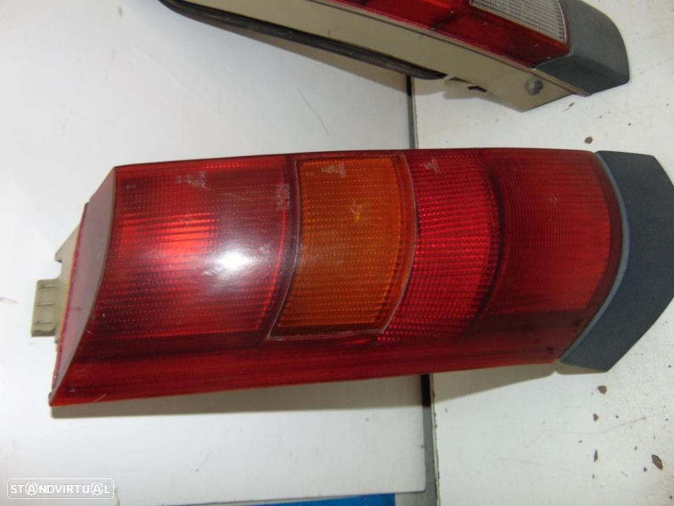 Renault Super 5 farolins - 3