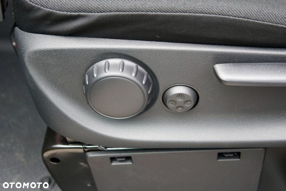 Mercedes-Benz VITO - 18