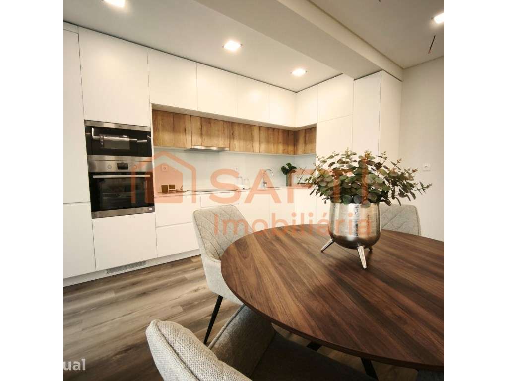 Apartamento T3 com varanda, remodelado e mobilado - Grande imagem: 4/12