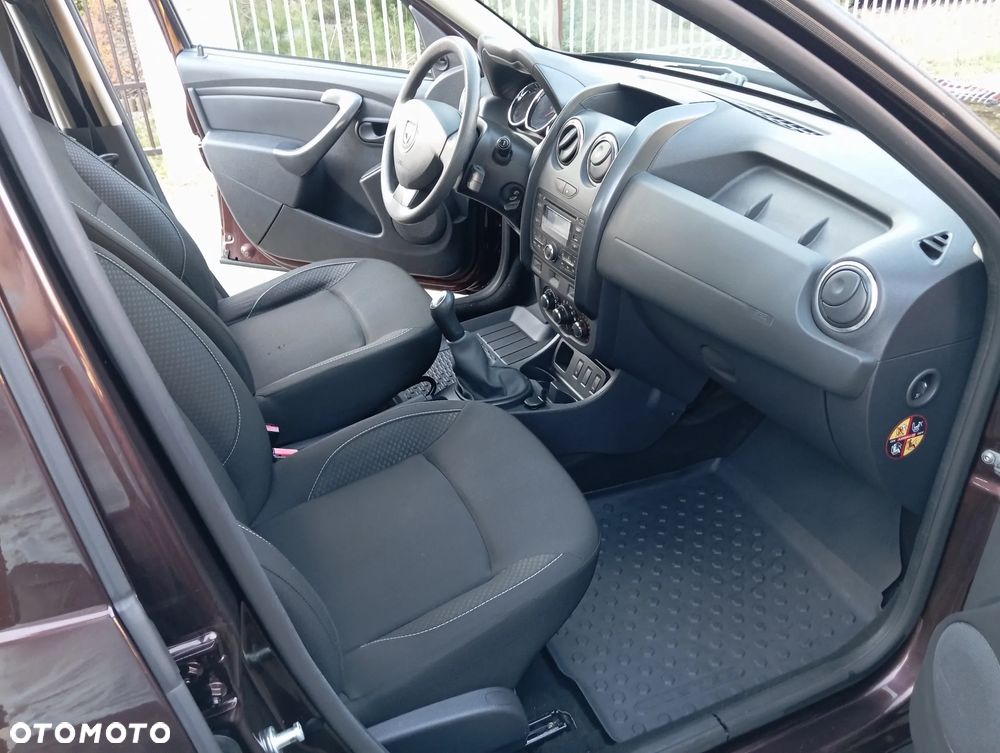 Dacia Duster 1.6 SCe Laureate S&S - 4