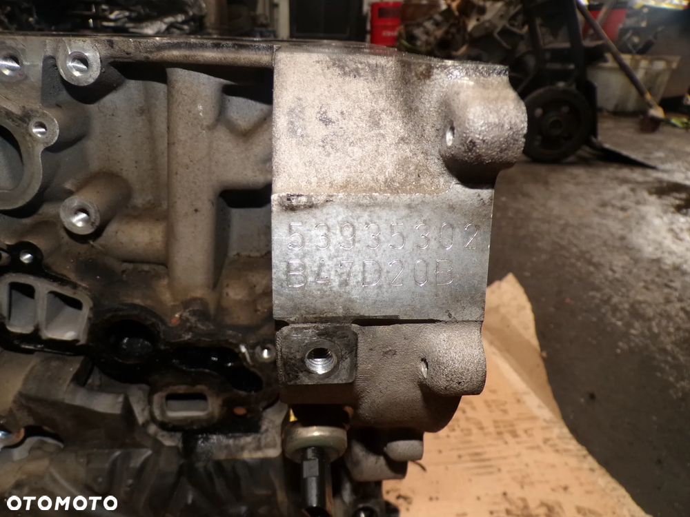 Blok silnika BMW 2.0 D B47D20B G20 G30 do tulejowania - 2