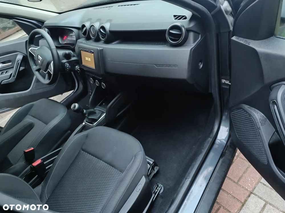 Dacia Duster 1.6 SCe Ambiance S&S - 9