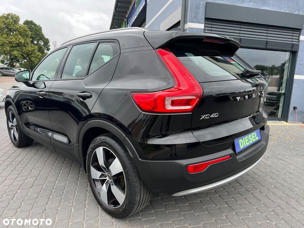 Volvo XC 40 D3 AWD R-Desgin - 7