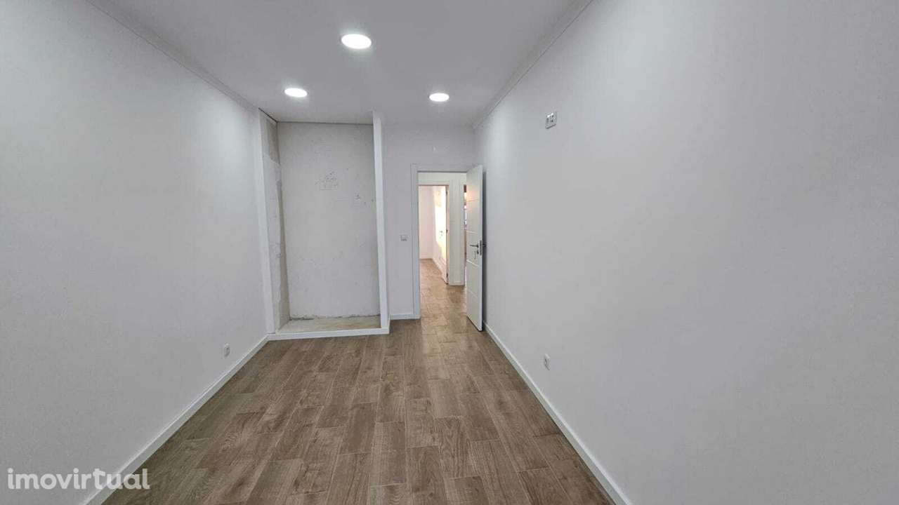 3 Assoalhadas - Novo- Laranjeiro frente ao Alfeite - Grande imagem: 5/14