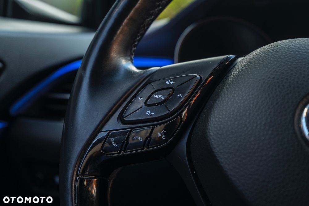 Toyota C-HR 1.8 Hybrid Dynamic - 24