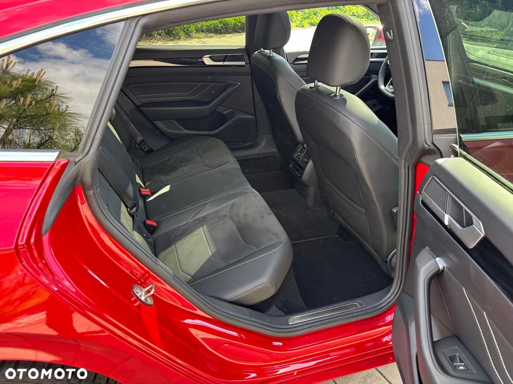Volkswagen Arteon 2.0 TDI SCR 4Motion DSG R-Line Edition - 25