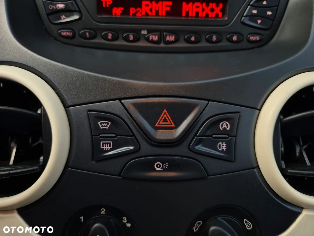 Ford KA 1.2 Titanium+ - 11