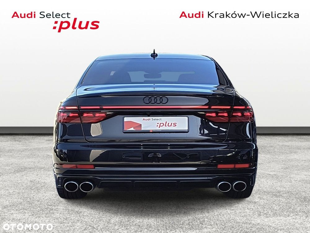 Audi S8 - 5