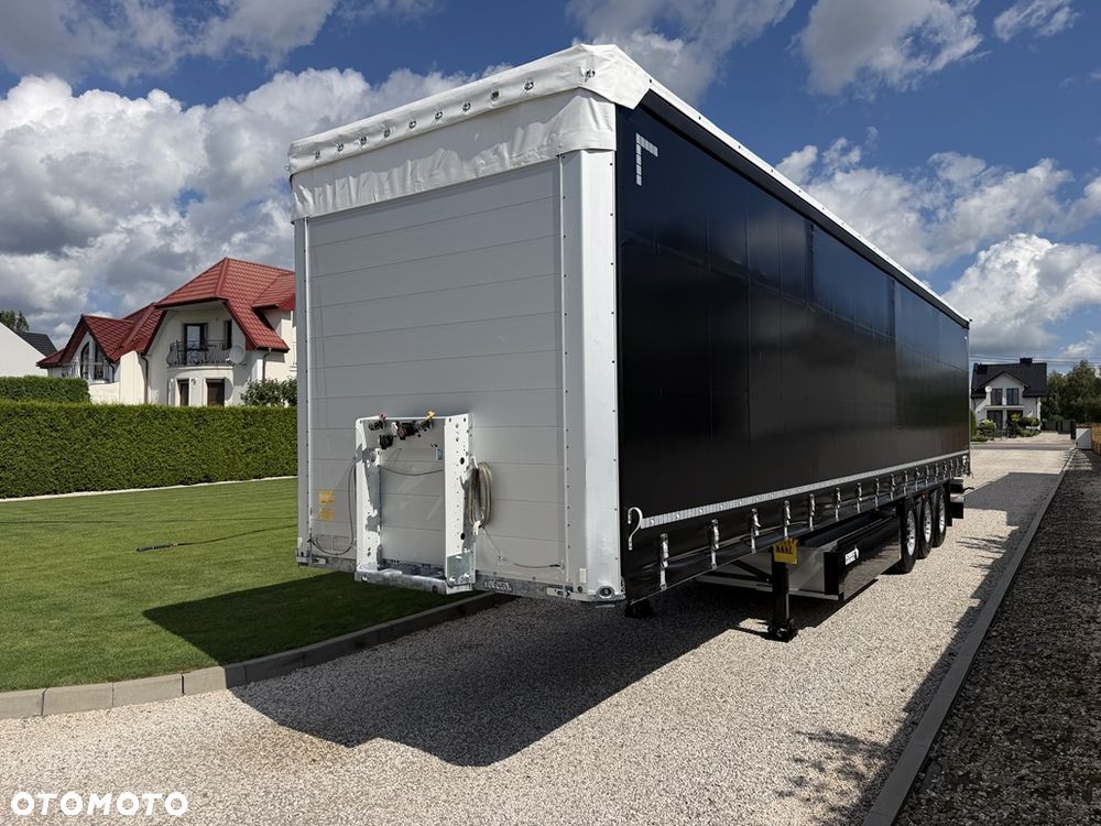 Schmitz Cargobull 2017**STANDARD**OŚ.POD**PALECIARA**JAK NOWA - 9