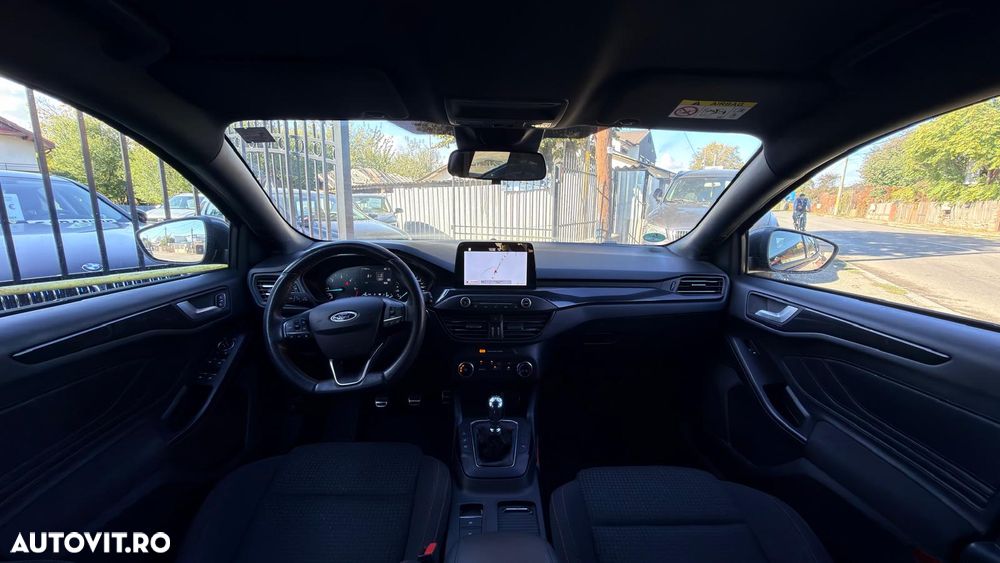Ford Focus - 10