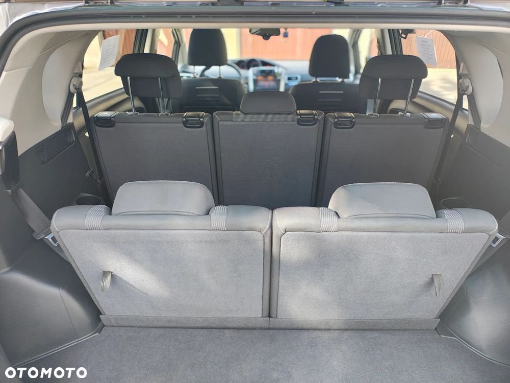 Toyota Verso 1.8 Premium 7os - 12