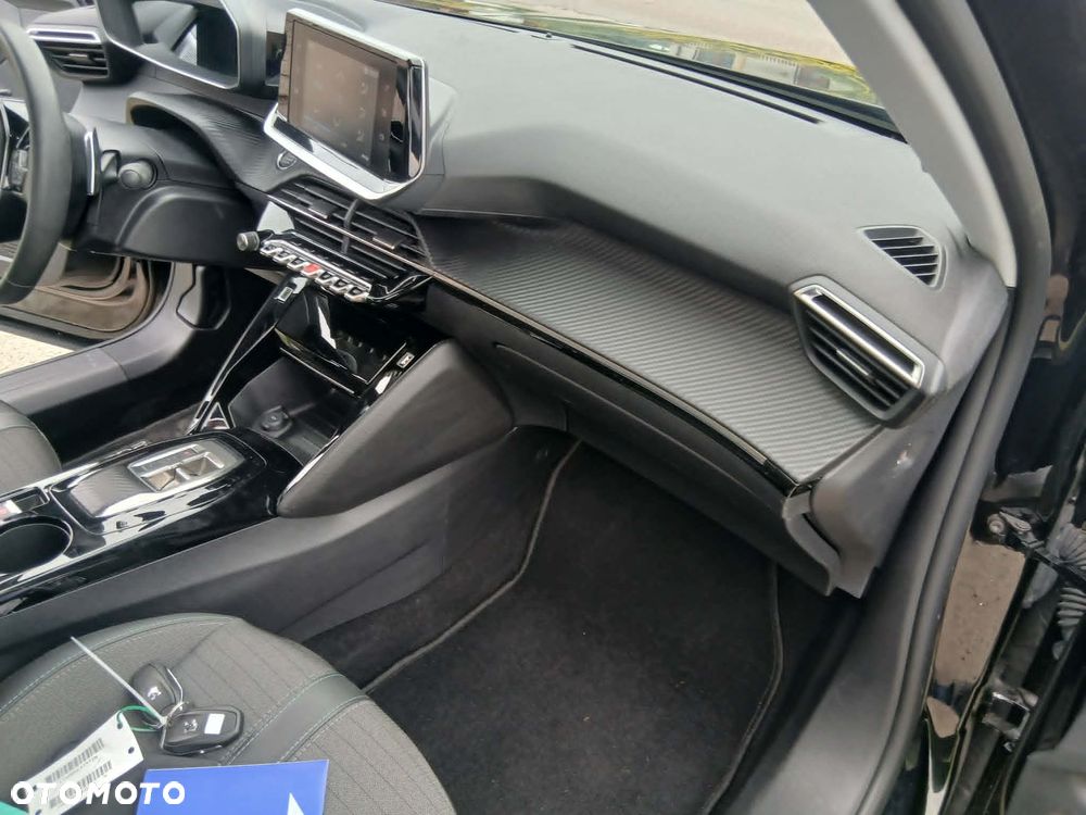 Peugeot 2008 1.5 BlueHDi Allure Pack S&S EAT8 - 15