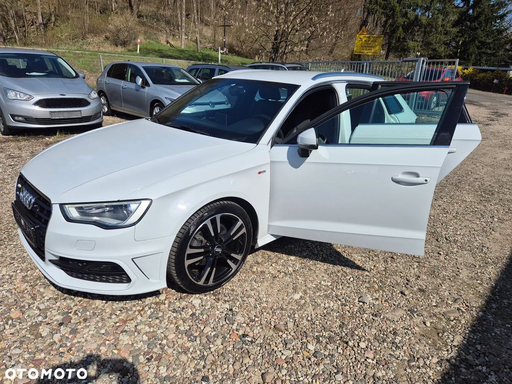 Audi A3 Sportback 2.0 TDI S tronic S line Sportpaket - 13