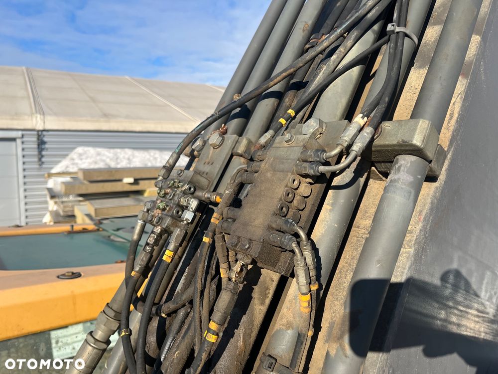 Volvo EC 250 DL - 16