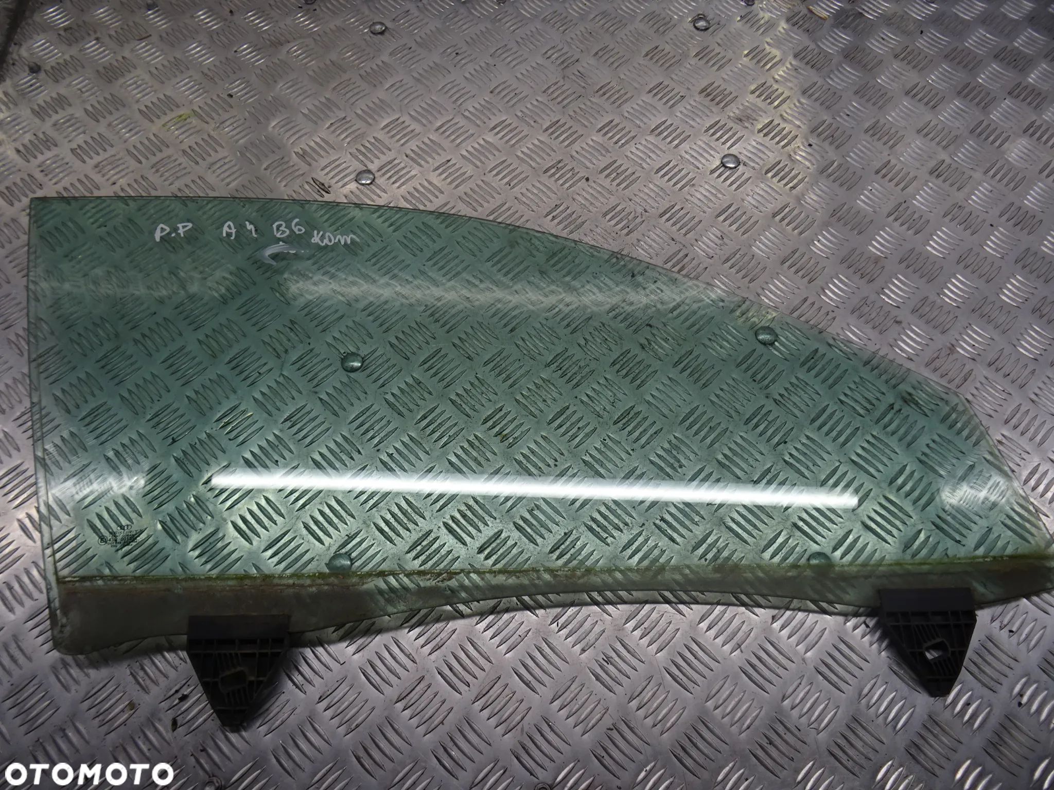 AUDI A4 B6 01-04 KOMBI SZYBA DRZWI PRAWA PRZÓD PRZEDNIA - 1