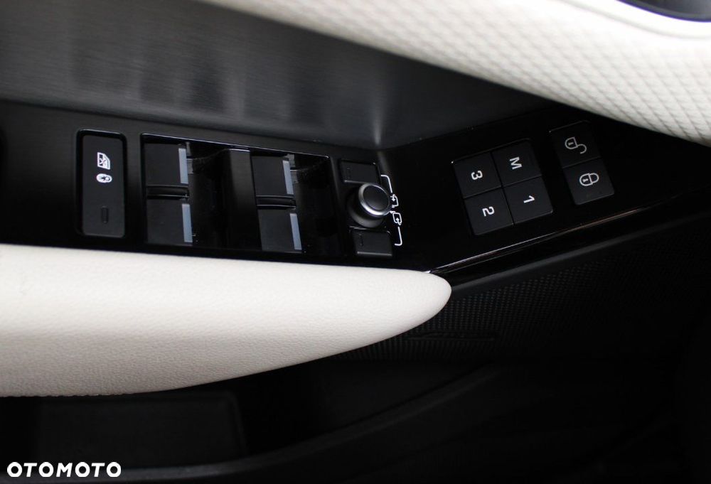 Land Rover Range Rover Velar - 12