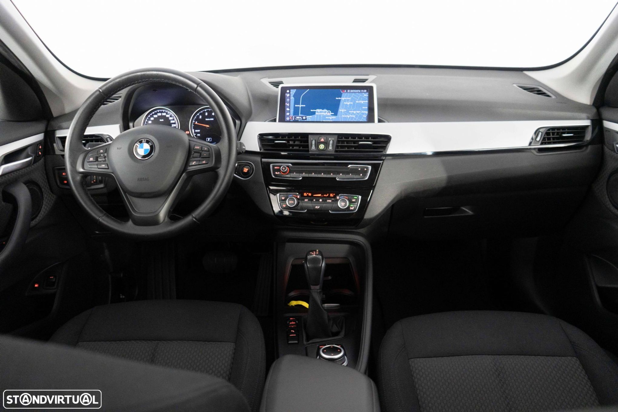 BMW X1 25 e xDrive Corporate Edition - 20
