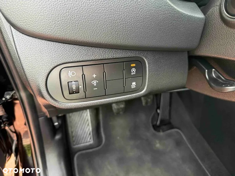 Kia Carens - 13