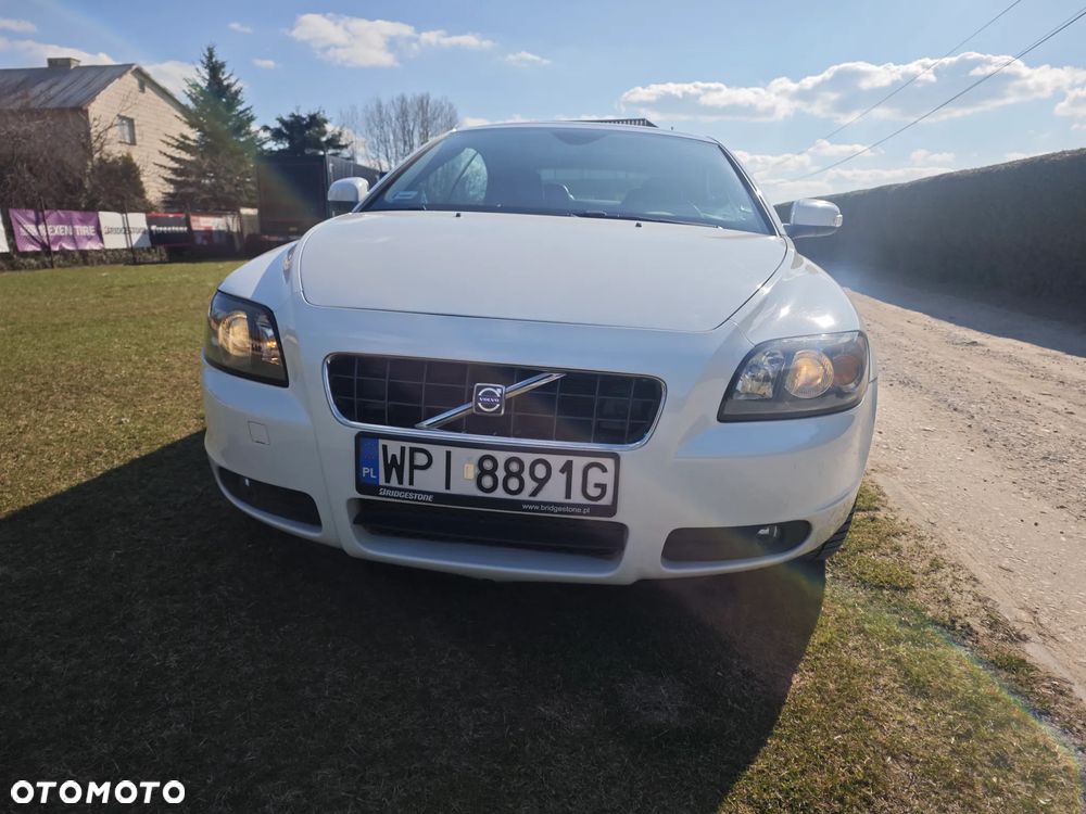 Volvo C70 2.0D Momentum - 9