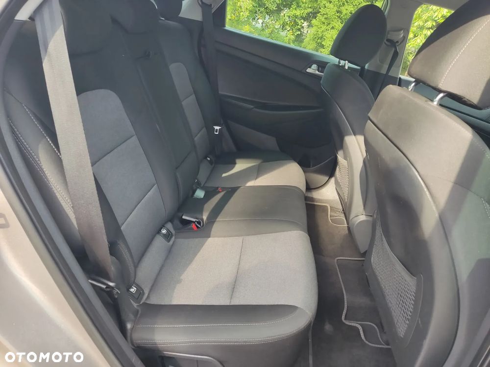 Hyundai Tucson blue 1.6 CRDi 2WD Select - 17