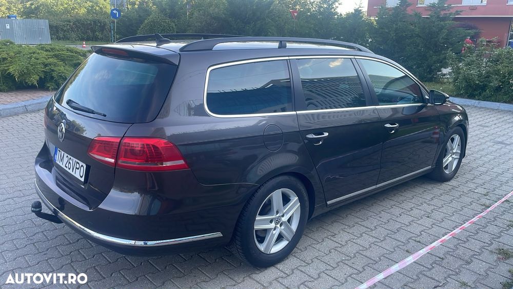 Volkswagen Passat - 4