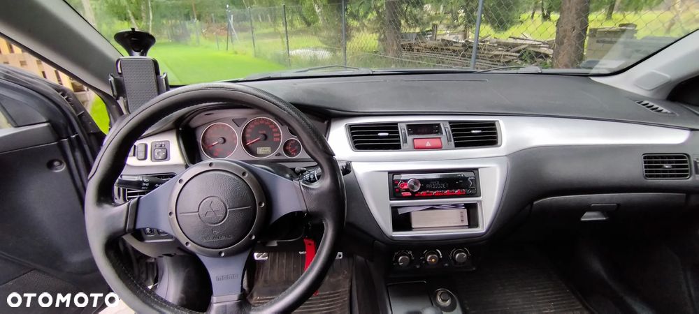 Mitsubishi Lancer - 12