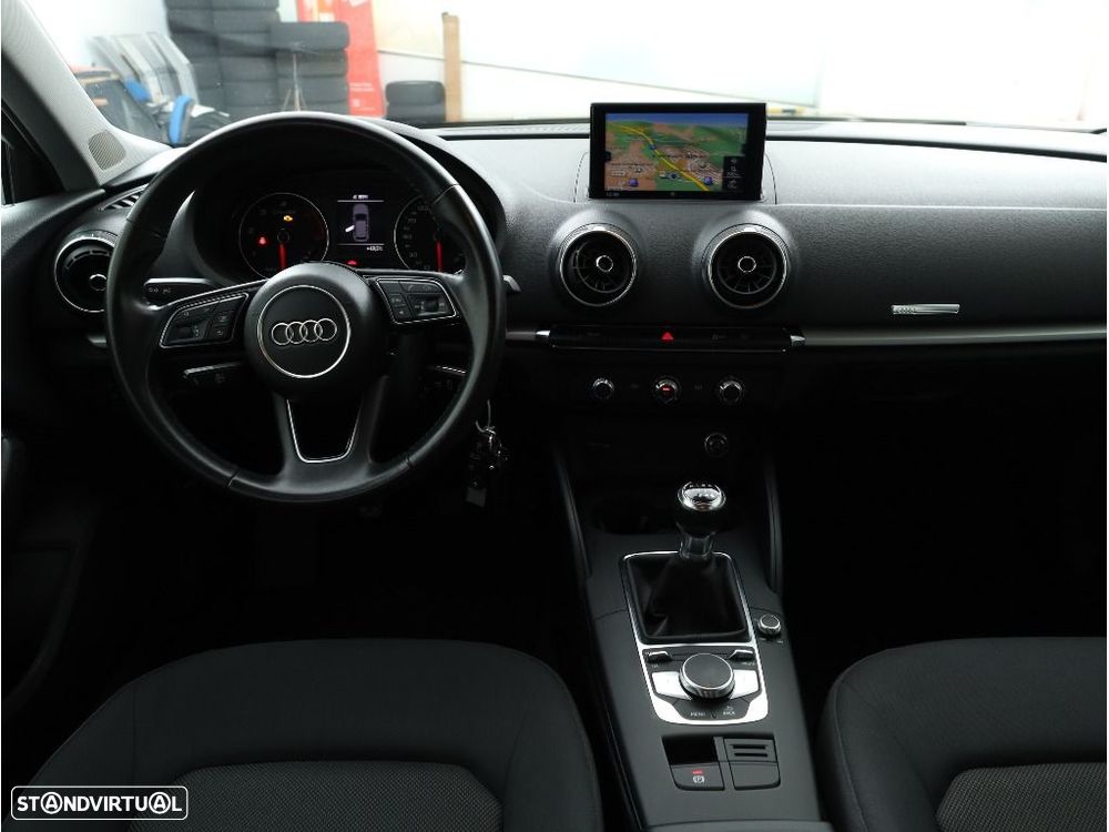 Audi A3 Sportback 30 TDI - 18