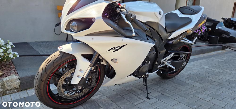 Yamaha YZF - 20
