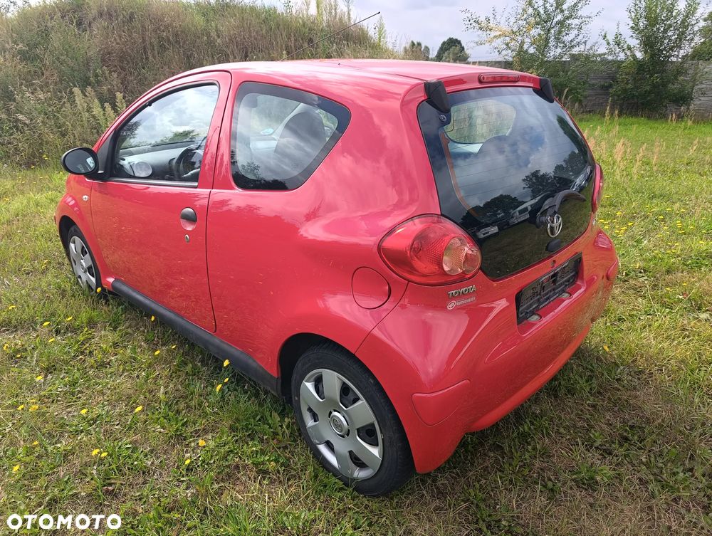 Toyota Aygo Standard - 6