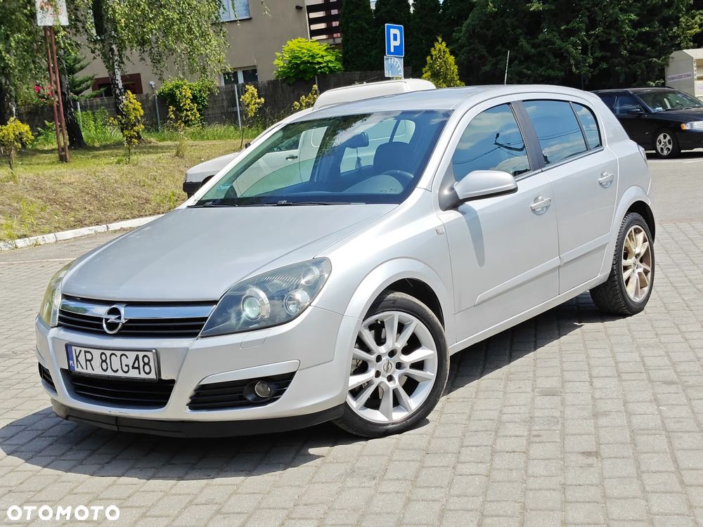 Opel Astra 2.0 T Cosmo - 1