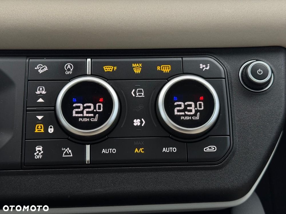 Land Rover Defender 2.0 P300 S - 40