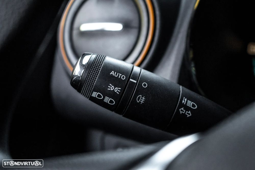 Dacia Spring Comfort Plus - 12