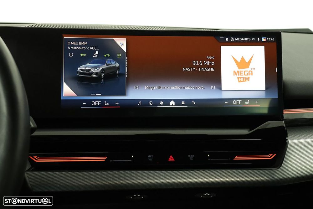 BMW 520 d Pack Desportivo M - 14