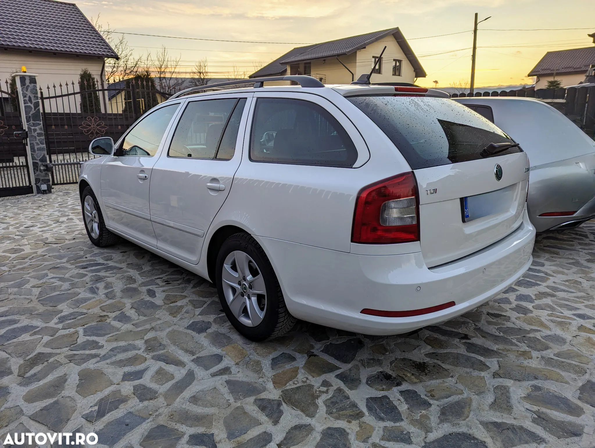 Skoda Octavia 2.0 TDI Elegance - 3