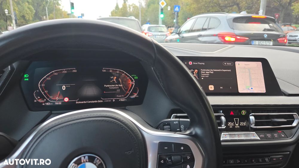 BMW Seria 1 120i Aut. Luxury Line - 9