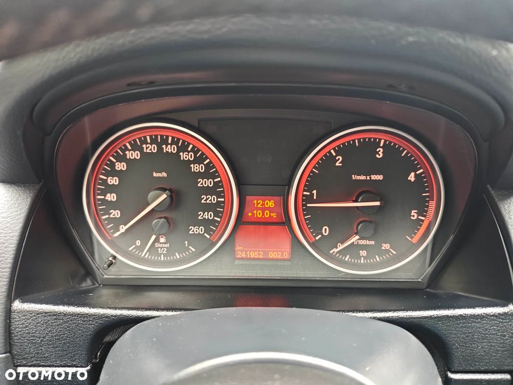 BMW X1 xDrive18d xLine - 35