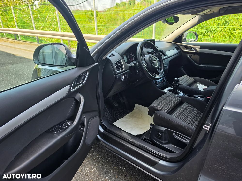 Audi Q3 2.0 TDI Design - 7