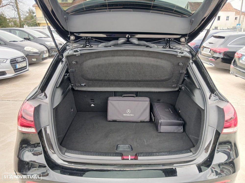 Mercedes-Benz A 250 e 8G-DCT AMG Line - 11