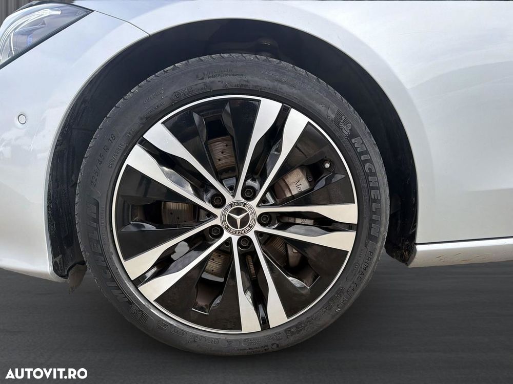 Mercedes-Benz C 300 e 9G-TRONIC - 18