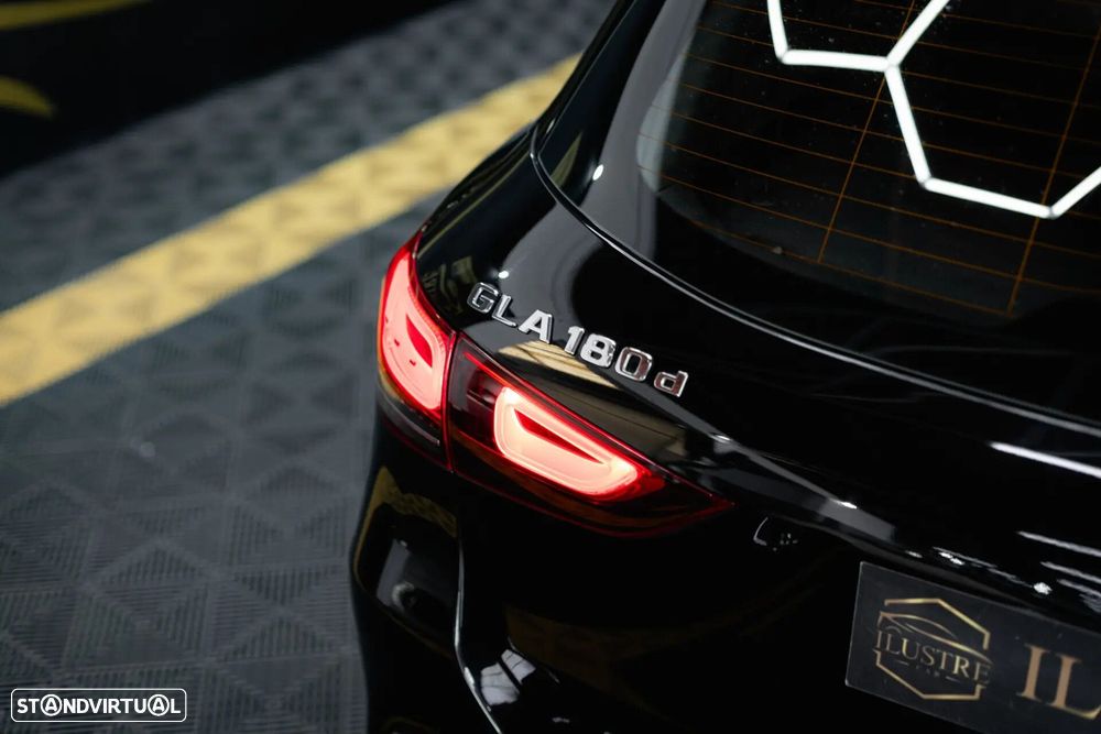 Mercedes-Benz GLA 180 d Business Solutions - 9