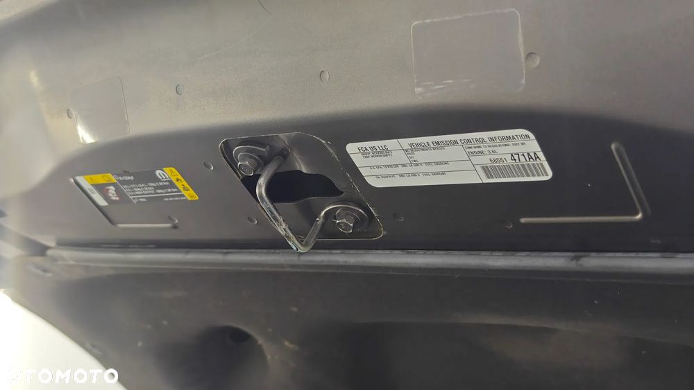 Dodge Challenger - 19